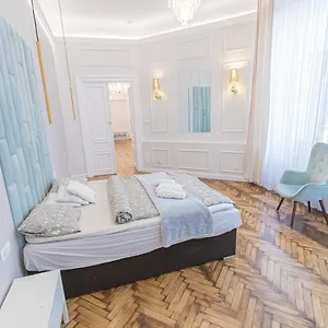 Royal Apartment